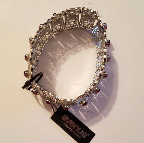Avenue Bracelet NWT - Picture 4 of 4